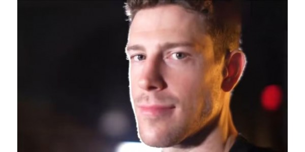 1000 matcher på den blå linjen, två färger av ära: Charlie Coyles lojalitet och resa 1000 matcher på den blå linjen, två färger av ära: Charlie Coyles lojalitet och resa